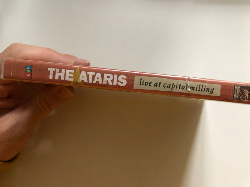 The Ataris - Live At Capitol Milling / Directed by Marc Smerling / Produced by Rafael Estrella / Music mixed by Lou Giordano / Video directed by Teven Murashige /DVD (5099720207191)