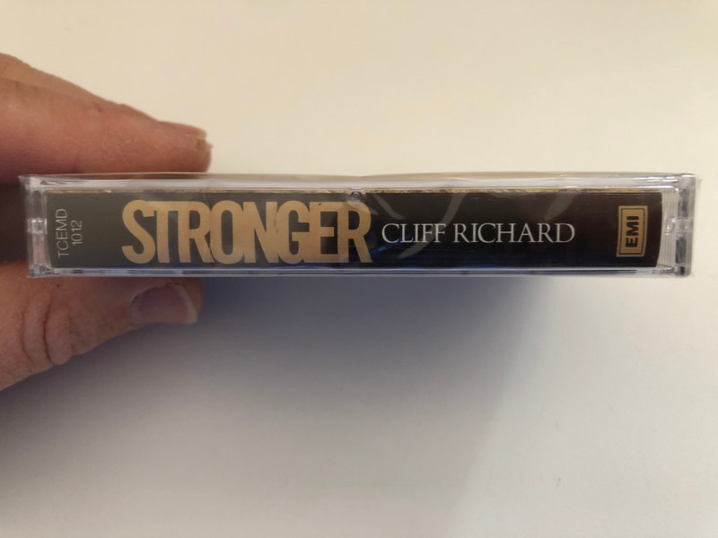 Cliff Richard – Stronger / EMI Audio Cassette 1989 / 7932294