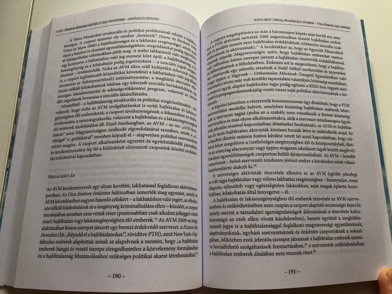 MOZGALMI TÁRSADALOM  Noran-Libro Kiadó 2018  Paperback (9786155761508)