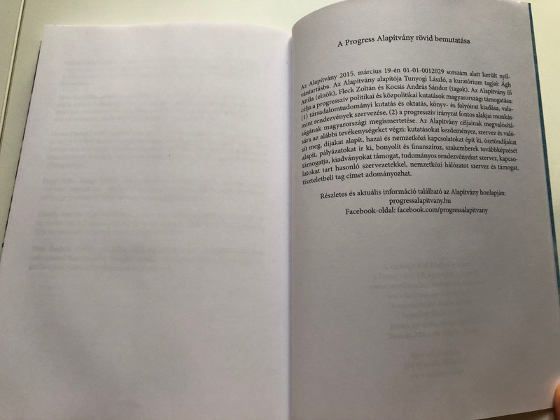 MOZGALMI TÁRSADALOM  Noran-Libro Kiadó 2018  Paperback (9786155761508)