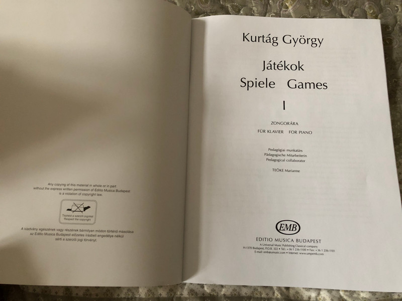 Kurtág Games (Játékok) - Volume 1  German Edition  Paperback  EDITIO MUSICA BUDAPEST 2000 (9790080083772)