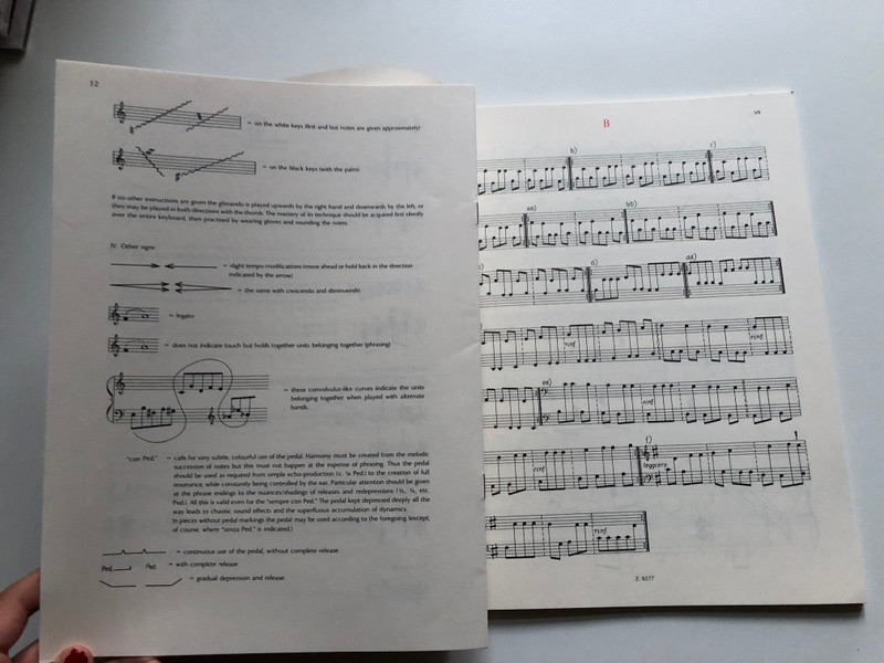 Kurtág: Games (Játékok) - Volume 1 / German Edition / Paperback / EDITIO MUSICA BUDAPEST 2000 (9790080083772)