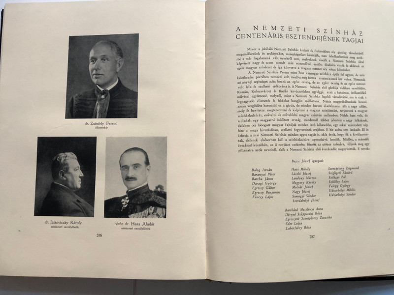 A SZÁZÉVES NEMZETI SZINHÁZ  AZ 193738-AS CENTENÁRIS ÉV EMLÉK ALBUMA  BUDAPEST 1938  Leather Bound