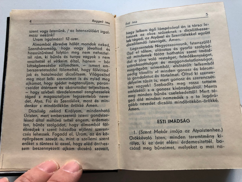 DICSÉRJÉTEK AZ URAT! - GÖRÖGSZERTARTÁSÚ KATOLIKUS ÉNEKESKÖNYV  VASÁR- ÉS ÜNNEPNAPI SZENT SZOLGÁLATOK ÉS ÉNEKEI  Budapest, 1984  Hardcover (9633604168)