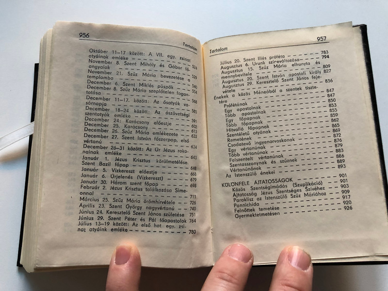 DICSÉRJÉTEK AZ URAT! - GÖRÖGSZERTARTÁSÚ KATOLIKUS ÉNEKESKÖNYV  VASÁR- ÉS ÜNNEPNAPI SZENT SZOLGÁLATOK ÉS ÉNEKEI  Budapest, 1984  Hardcover (9633604168)