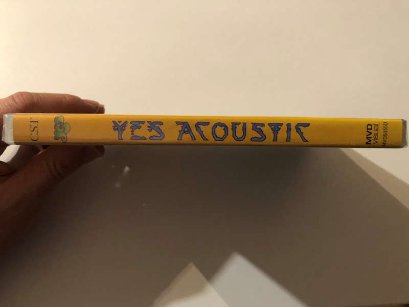 Yes - Acoustic / On January 26th 2004, in a simultaneous live satellite transmission from a studio in Los Angeles / SPECIAL FEATURES: Trailers / DVD Director: Robert Garofalo / DVD Producer: Lyn Beardsall / DVD (46013750559)