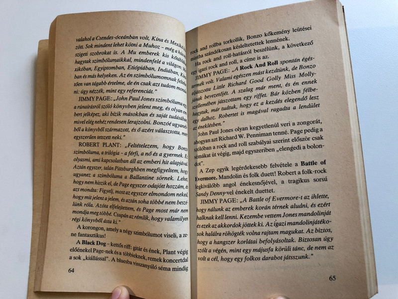 Led Zeppelin - Göbölyös N. László  ROCKTÖRTÉNETI KISKÖNYVTÁR  LAUDE KIADÓ BUDAPEST, 1989  Paperback (9337830014) 