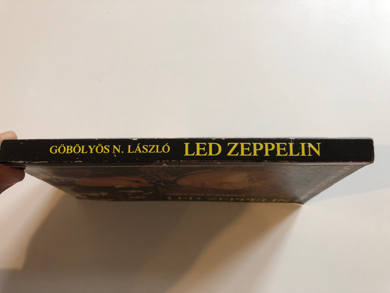 Led Zeppelin - Göbölyös N. László  ROCKTÖRTÉNETI KISKÖNYVTÁR  LAUDE KIADÓ BUDAPEST, 1989  Paperback (9337830014) 