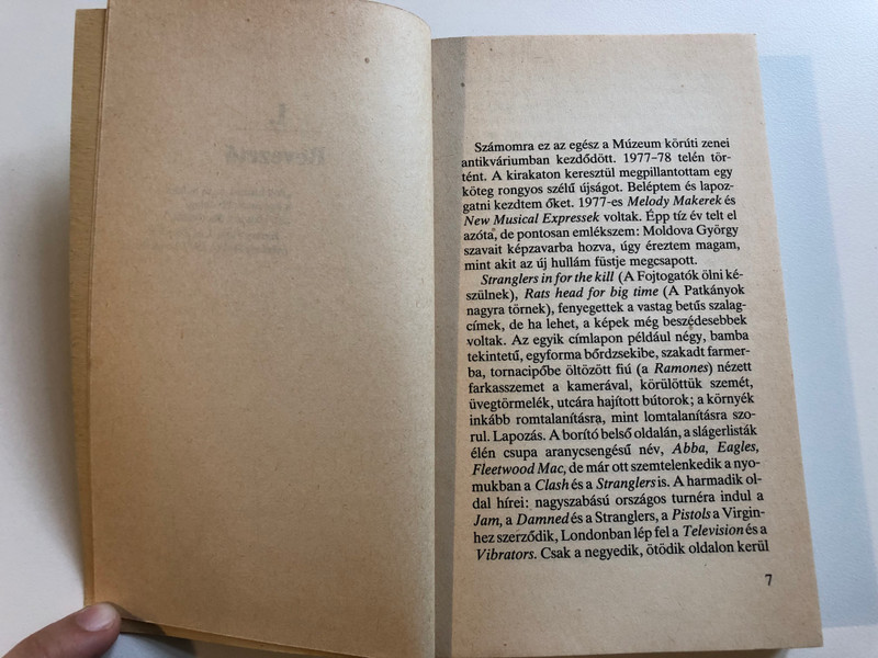 Szőnyei Tamás - Az ​új hullám évtizede 1.  Laude Kiadó 1989  Paperback (9789630264943)