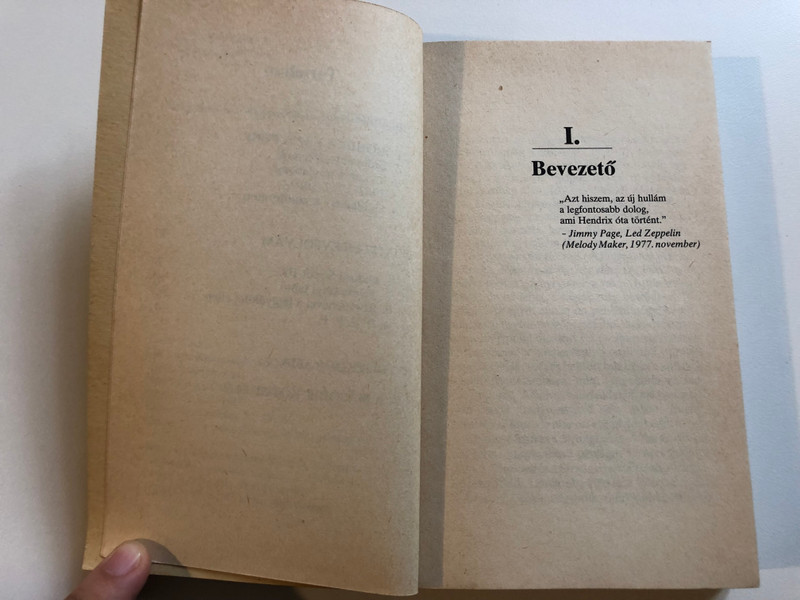 Szőnyei Tamás - Az ​új hullám évtizede 1.  Laude Kiadó 1989  Paperback (9789630264943)