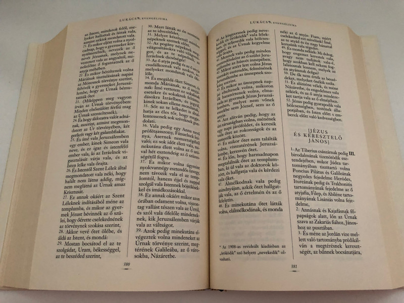 Biblia - The Bible / Translated by Gáspár Károlyi 1590 / It was selected and the study was written by István Vas / SELECTION FROM THE VIZSOLY BIBLE / EUROPA BOOK PUBLISHING BUDAPEST, 2012 (9789630795111)
