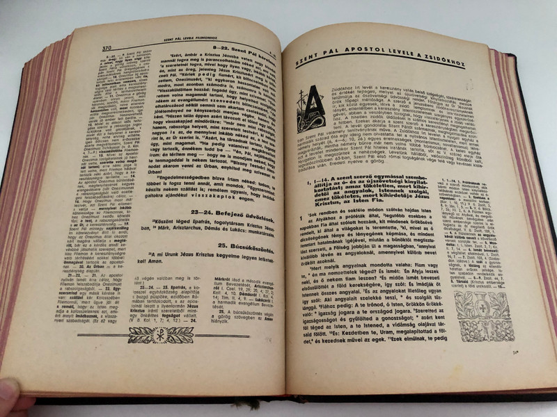 ÚJSZÖVETSÉGI SZENTÍRÁS - The NEW TESTAMENT / ACCORDING TO THE VULGATA / György Káldi S. J. / THE TRANSLATION HAS BEEN PROCESSED WITH RESPECT TO THE ORIGINAL TEXT AND PROVIDED WITH INTRODUCTIONS AND NOTES 