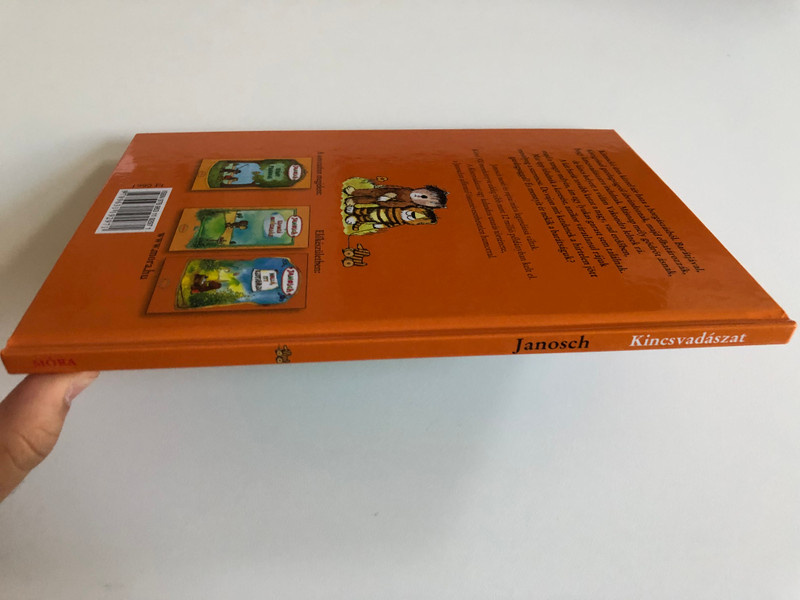 JANOSCH - KINGSVADÁSZAT  Kistigris és Kismackó 2.  Történet arról, hogyan indult Kistigris és Kismackó a nagy kincs vadászatára  MÓRA FERENC IFJÚSÁGI KÖNYVKIADÓ ZRT 2012  Paperback (9789631192971)