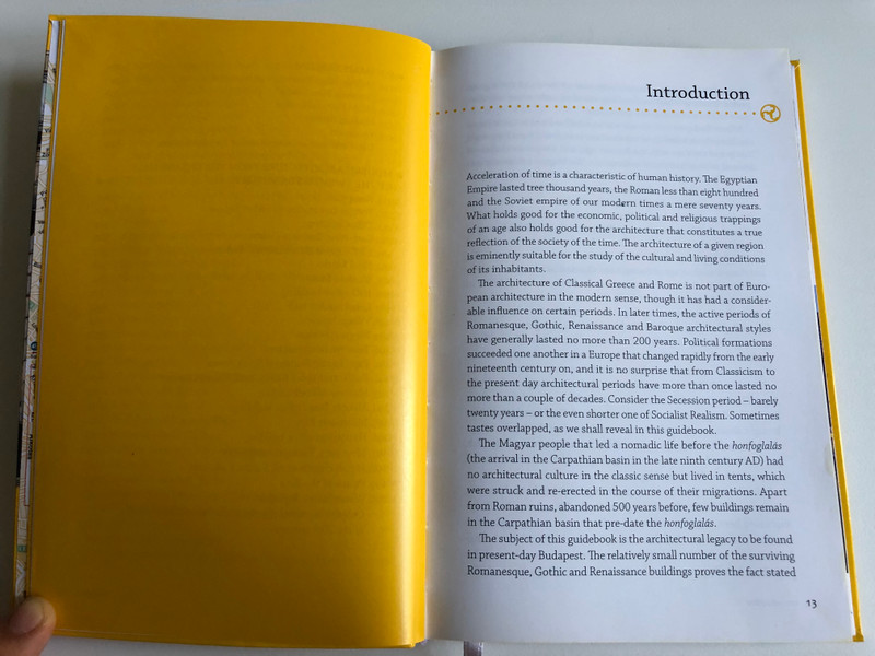 Architecture in Budapest - with 200 highlights  Bede Béla  CORVINA GUIDEBOOKS 2020  Paperback (9789631366792)