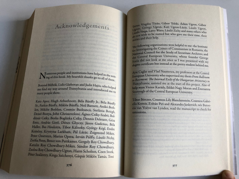 COMRADE BARON - Jaap Scholten  A Journey through the Vanishing World of the Transylvanian Aristocracy  Corvina Kiadó, 2013  Paperback (9789631361254)