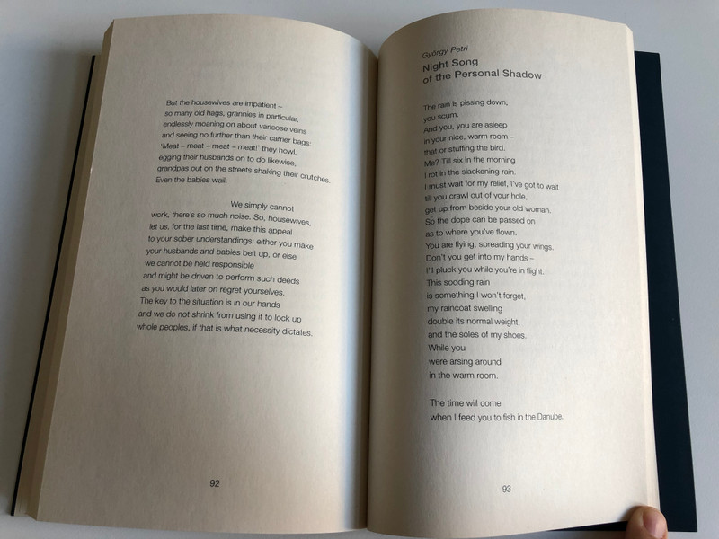 Steep Path Poems Translated from the Hungarian  Clive Wilmer and George Gömöri  MODERN HUNGARIAN POETRY  Corvina Kiadó, 2018  Paperback (9789631365580)