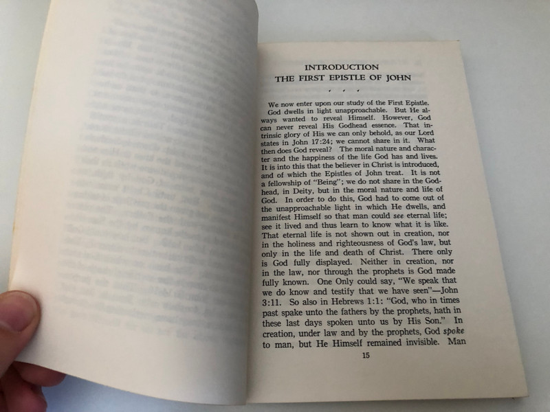 The epistles of John by August Van Ryn  The American Revised Version of the Scriptures has been employed  CHRISTIAN MISSIONS PRESS  Loizeaux Brothers Publishers  Reprinted by permission 1982 
