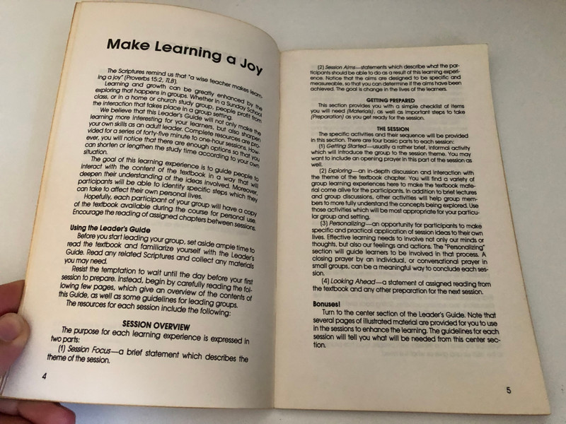 LEADER'S GUIDE REGAL, STUDY AND GROW ELECTIVES THE FRIENDLESS AMERICAN MALE by DAVID W SMITH / FOREWORD BY JIM CONWAY / Published by Regal Books A Division of GL Publications (0830709916)