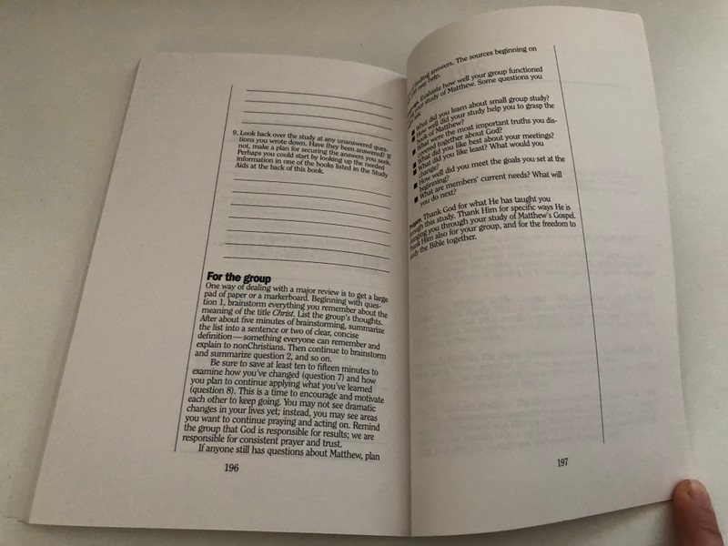 Matthew (LifeChange) by The Navigators / A life-changing encounter with God's Word from the book of MATTHEW / In Jesus God Fulfills His Promises / NAVPRESSO BRINGING TRUTH TO LIFE STUDY GUIDE (0891099964)