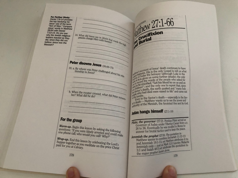 Matthew (LifeChange) by The Navigators / A life-changing encounter with God's Word from the book of MATTHEW / In Jesus God Fulfills His Promises / NAVPRESSO BRINGING TRUTH TO LIFE STUDY GUIDE (0891099964)