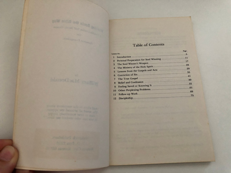Winning Souls the Bible Way by William MacDonald  A Twelve-Lesson Self Study Course On Personal Evangelism by William MacDonald  Distributors Publishers Christian Reading Room

