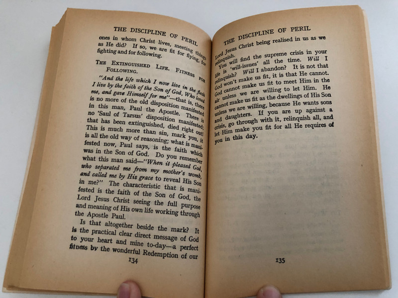 Christian Discipline v. 1 by Oswald Chambers  Containing the Disciplines of DIVINE GUIDANCE SUFFERING PERIL by OSWALD CHAMBERS  OSWALD CHAMBERS PUBLICATIONS ASSOCIATION and MARSHALL, MORGAN & SCOTT