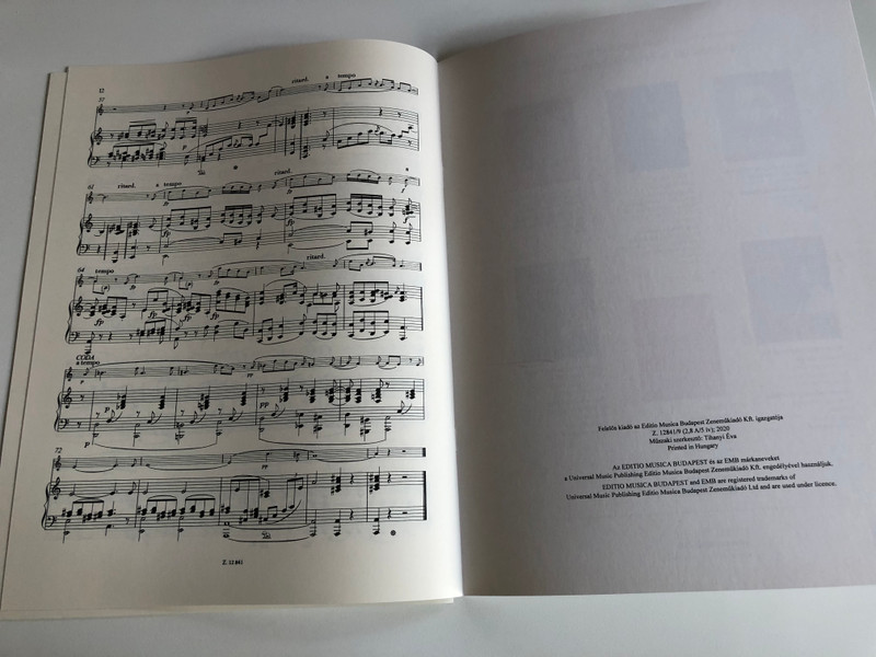 Three Romances for oboe or flute and piano Op. 94 (Flute and Piano, Oboe and Piano)  SCHUMANN  EDITIO MUSICA BUDAPEST Z. 12 841, 1985  Paperback (9790080128411)