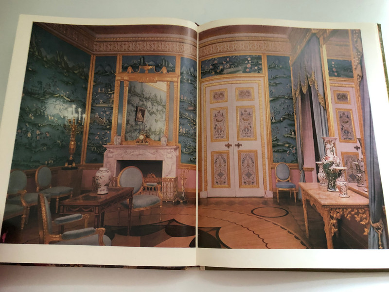 ПУШКИН дворцы и парки - PUSHKIN Palaces and Parks  Artist G. G. Yabkevich  Photographers N. A. and K. A. Doka V. P. Melnikov  Translation into English and French by T. A. Tikhonova, into German by A. I. Danilovsky