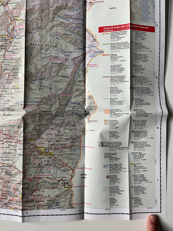 KANCHANJANGA  1100 000  KANCHANJANGA CONSERVATION AREA  Latest and Updated Trekking Map  कञ्चनजङ्गा  Nepal Map Publisher Pvt. Ltd. (9789937818056)