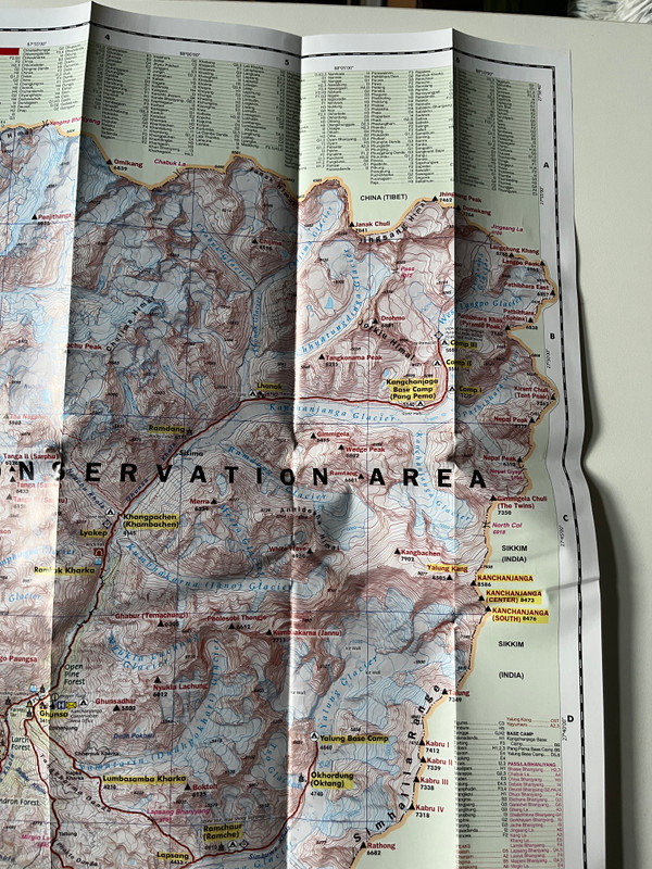 KANCHANJANGA  1100 000  KANCHANJANGA CONSERVATION AREA  Latest and Updated Trekking Map  कञ्चनजङ्गा  Nepal Map Publisher Pvt. Ltd. (9789937818056)