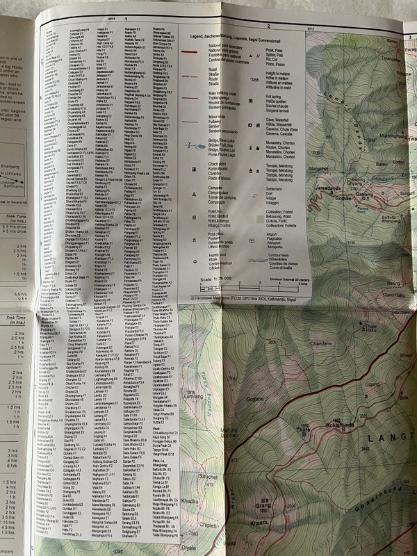 TREKKING ROUTES to GOSAINKUND - SHIVA'S SACRED LAKES  From Trisuli Bazaar to Dhunche - Gosainkund - Helambu - Lantang  Scale 175000  Lat. N 27° 55 28° 15' Long E 85° 10' - 85° 40'  Nepa Maps