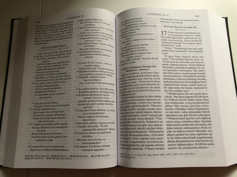 Kutsal Kitap - Tevrat, Zebur, Incil  Turkish Bible Large Print Modern Version  Bible Society Australia  Hardback (9789754621167)