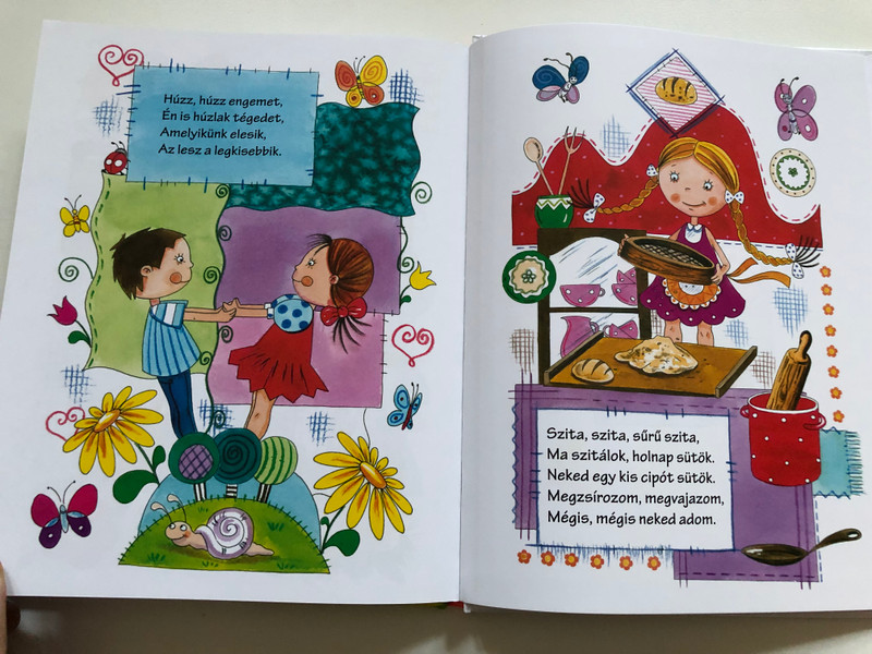 Ec-pec kimehetsz - Népi gyermekmondókák  Szalay Könyvek, 2019  Hardcover (9789634591351)