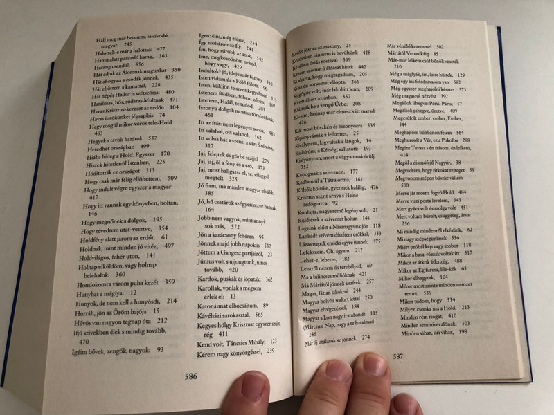 Ady Endre válogatott versei  Életreszóló olvasmányok  Kossuth Kiadó 2019  Paperback (9789630997278)