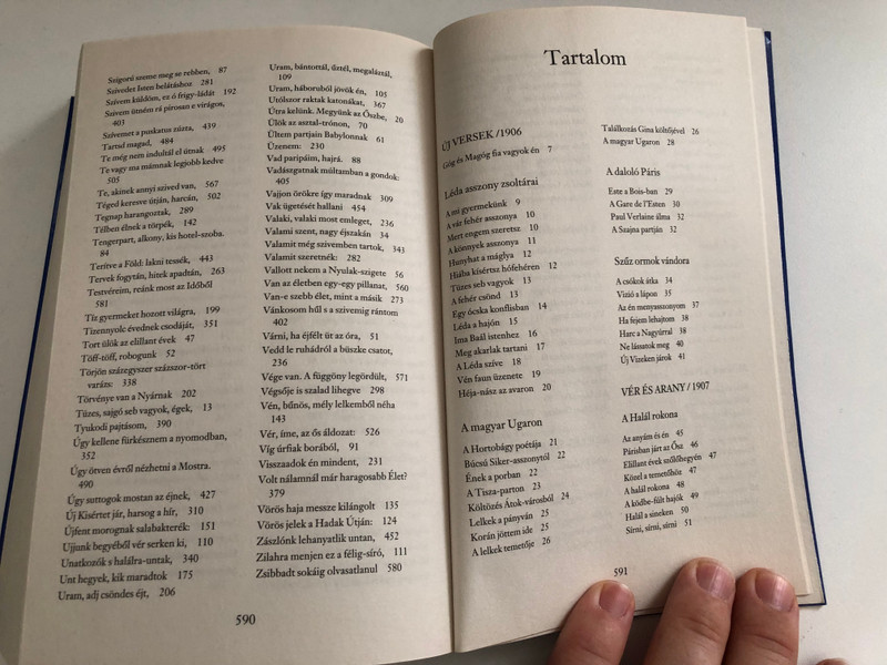 Ady Endre válogatott versei  Életreszóló olvasmányok  Kossuth Kiadó 2019  Paperback (9789630997278)