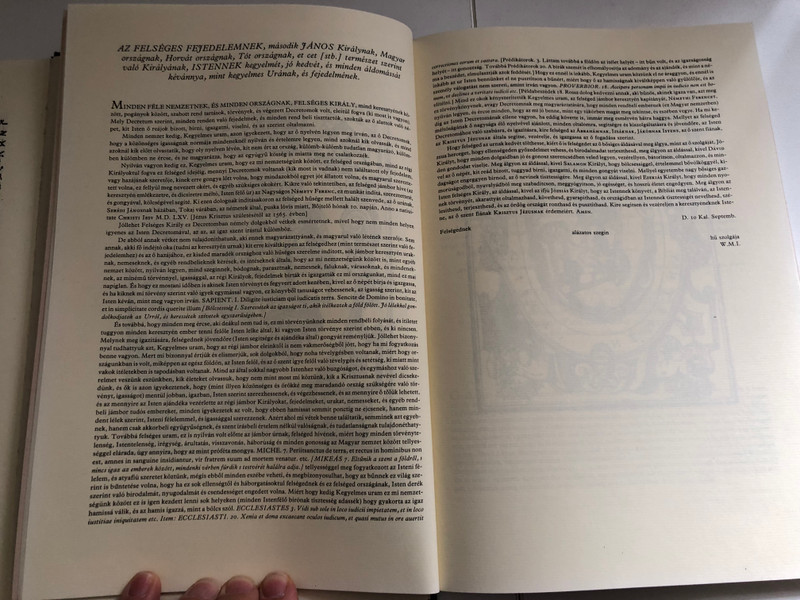 MAGYAR DECRET VM  Csorba Csaba Magyar decretum, kit Weres Balás a deákból, tudni illik a Werbőczy István Decretomából, melyet tripartitomnak neveznek  Magyarra fordított  Miskolc, 1991  Hardcover