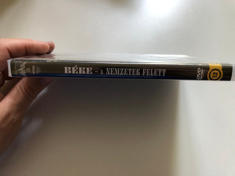 Béke a nemzetek felett  HELMECZY DOROTTYA  kik húzták a trianoni határokat  DVD Video (5999860194965)
