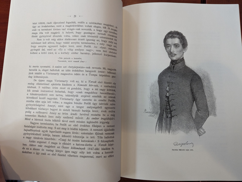Petőfi Album  Kiadja a Jetöfi Társaság  A PETŐFI-TÁRSASÁG MEGBIZÁSÁBÓL SZERKESZTETTÉK  BARTÓK LAJOS, ENDRŐDI SÁNDOR ÉS SZANA TAMÁS  BUDAPEST AZ ATHENAEUM IROD. ÉS NYOMDAI R. T. KIADÁSA 1898  Kossuth Kiadó 2022.  Hardcover