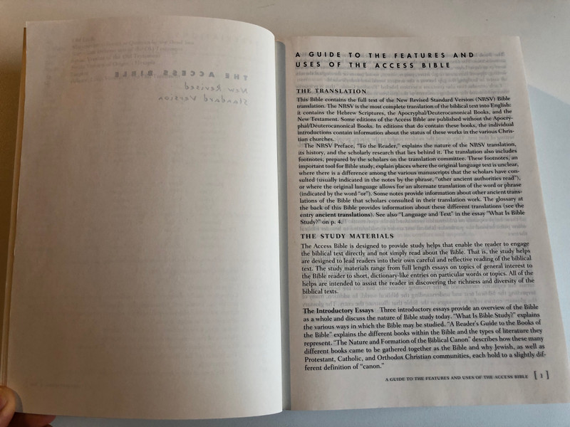 The Access Bible / New Revised Standard Version with Apocrypha / A resource for beginning Bible students / Oxford University Press 1999 / Paperback (0195282175)