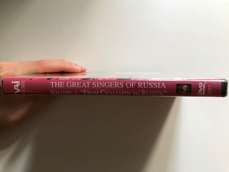 The Great Singers of Russia, Vol 1 / MUSICAL RUSSIA 1901-1999 / Producer: Robert Roszyk / Video Director: Sergei Reshetov / DVD Production Coordinator: Raymond Edwards / DVD (089948425793)