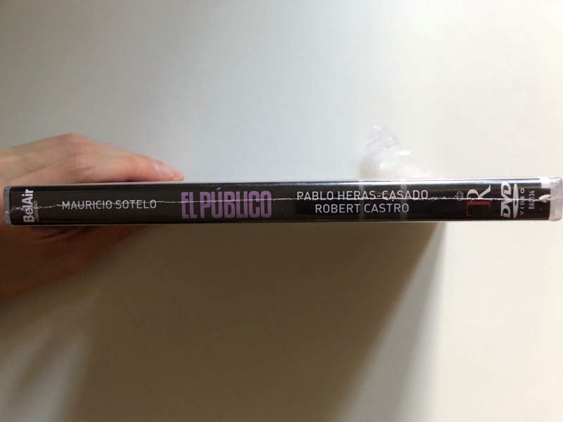 Mauricio Sotelo: El Público (THE PUBLIC) / Opera in five scenes with a prologue sung in Spanish / World Premiere and New Production at Teatro Real / TITLE CHOIR OF THE ROYAL THEATER Conducted by PABLO HERAS-CASADO / Chorus Master ANDRÉS MÁSPERO / DVD (3760115301344)