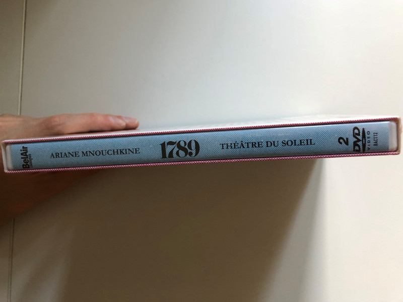 1789: Theatre Du Soleil 2 DVD Set / Film by the Théâtre du Soleil directed by Ariane Mnouchkine Produced by Alexandre Mnouchkine / FILM MCMLXXIV - Ariane Films / UNPRECEDENTED BONUS: "1789, 40 years later" Interview with Ariane Mnouchkine / DVD (3760115301122)