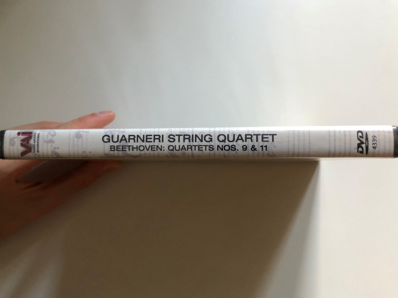 Beethoven Quartets Nos. 11 & 9 / Guarneri String Quartet / Introduced by Hal Linden / Jason Starr, producer-director / Jerry Bruck, audio director / Alison Landes, Jason Starr, executive producers / Video Artists International, Inc. / DVD (089948433996)