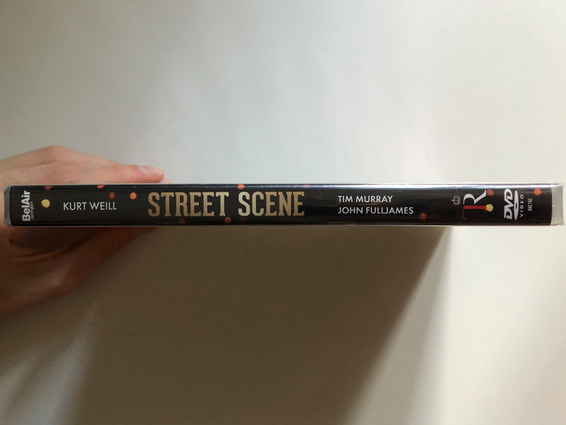 Kurt Weill's Street Scene / American Opera in two acts / Book by ELMER RICE / Lyrics by LANGSTON HUGHES and ELMER RICE / ORCHESTRA AND CHORUS OF THEATER REAL DE MADRID / Conductor TIM MURRAY / Chorus Master ANDRÉS MÁSPERO / DVD (3760115301627)