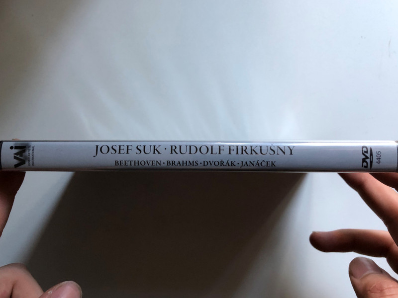 Josef Suk/Rudolf Firkusny: Works for Violin and Piano / Josef Suk, violin Rudolf Firkušný, piano / RECORDED LIVE IN DVOŘÁK HALL, RUDOLFINUM, PRAGUE, MAY 18, 1992 / DESIGN, PACKAGING AND DVD AUTHORING 2007 VIDEO ARTISTS INTERNATIONAL, INC / DVD (089948440598)