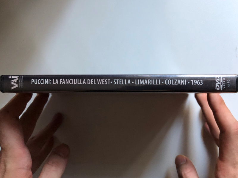 Puccini: La Fanciulla del West / Opera in Three Acts / Libretto by Civinini and Zangarini / First performance of this opera in Japan / The NHK Symphony Orchestra Nikikai Chorus Group Fujiwara Opera Chorus Group / Oliver De Fabritiis, conductor / DVD (089948443995)