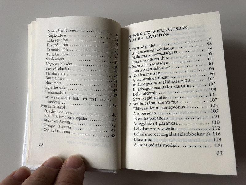 Isten Gyermeke Vagyok / I am a Child of God / Hungarian language Catholic Prayerbook and Songbook for Children / With color illustrations / Hardcover / Szent István Társulat / 2016 (9789632771052)