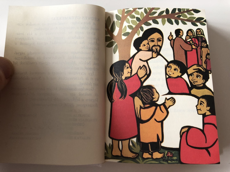 Isten Gyermeke Vagyok / I am a Child of God / Hungarian language Catholic Prayerbook and Songbook for Children / With color illustrations / Hardcover / Szent István Társulat / 2016 (9789632771052)