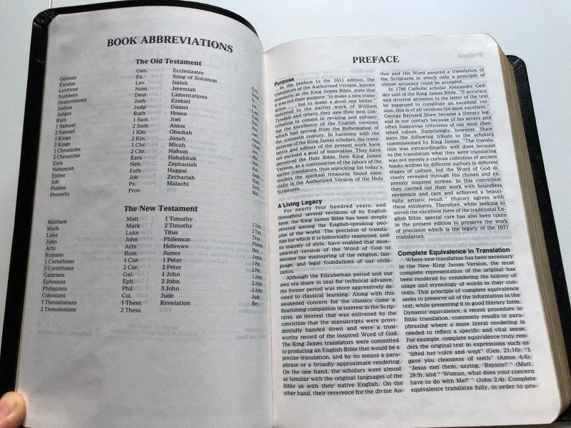 Giant Print CENTER-COLUMN REFERENCE BIBLE / New King James Version / Thomas Nelson, 1994 / Leather Cover (9780840708564)