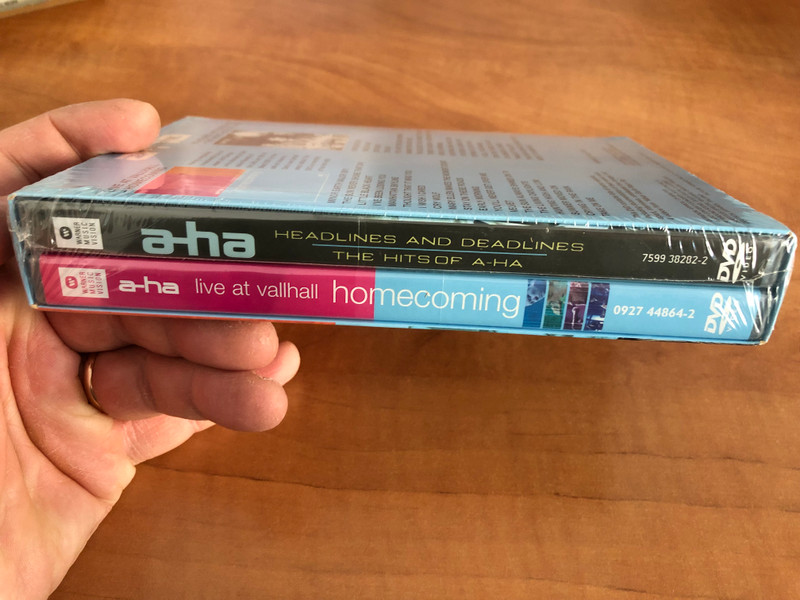 A-Ha - Live At Vallhall - Homecoming 2 DVD Set / THE VIDEO HITS OF A-HA / Extra material, including documentation of their seven years apart, interviews, unreleased live footage / Two sell-out shows at Oslo's new football arena: Vallhall / DVD (5051011787522)